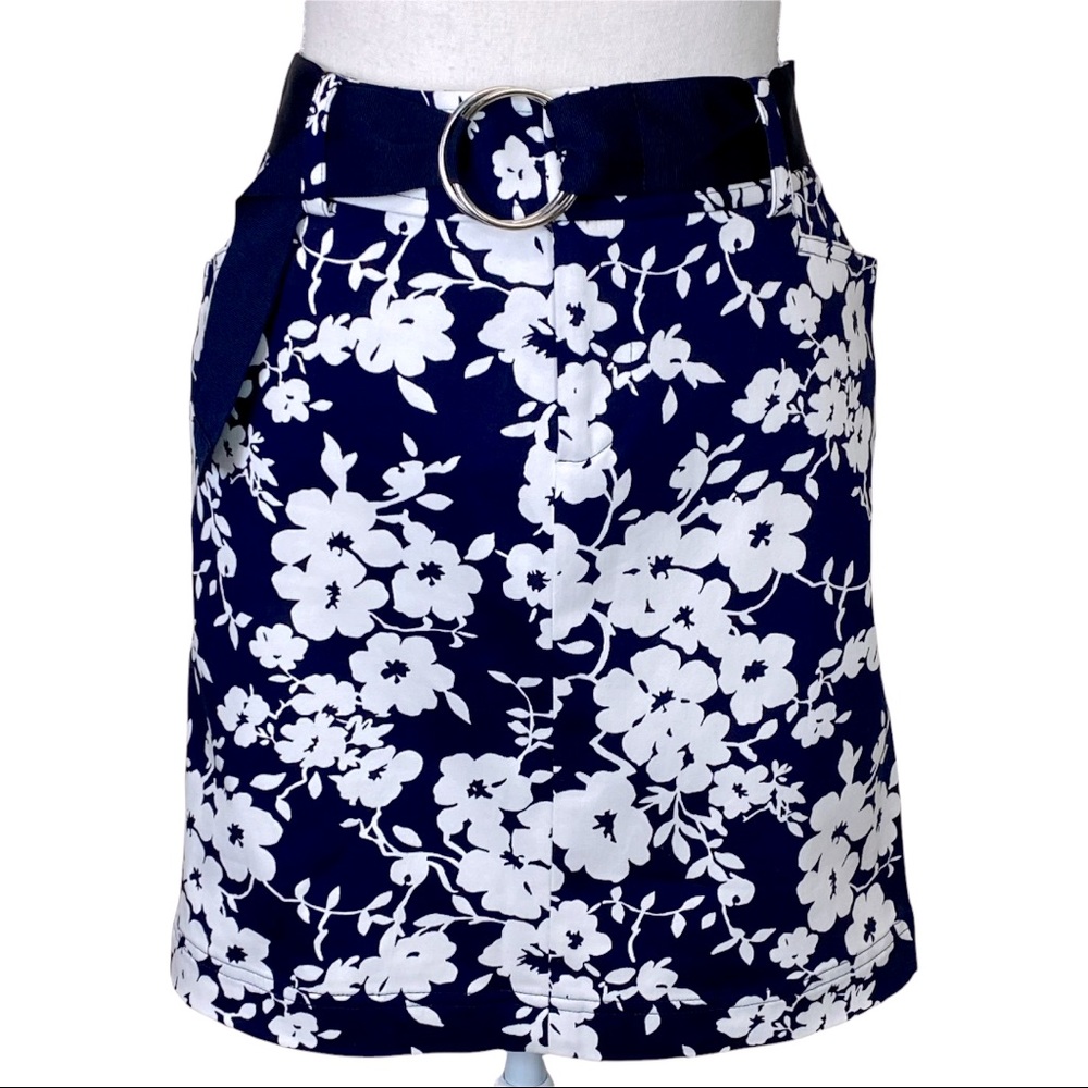 Chaps Navy And White Floral Pocket Skirt Size 6P